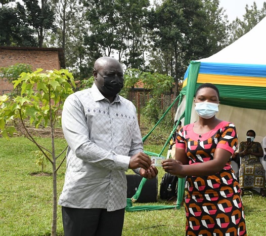 Abatari bakabonye indangamuntu bazibonye