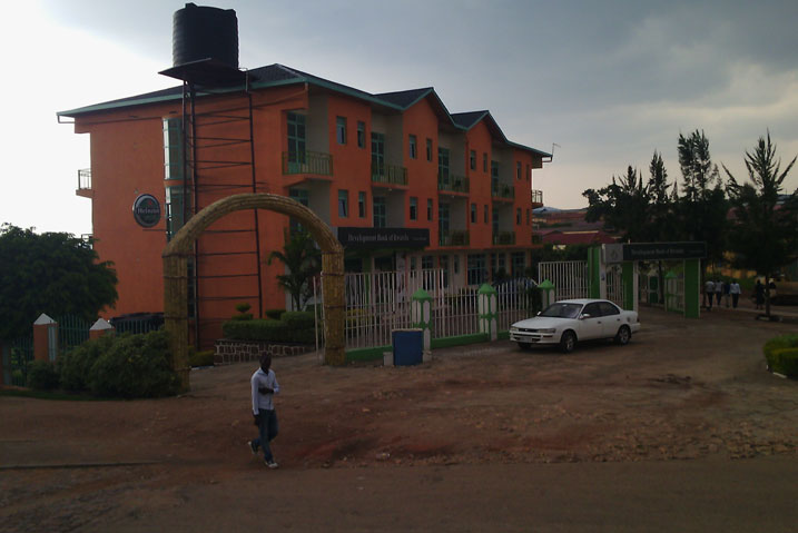 Indi Hotel ikomeye yo mu mujyi wa Nyanza yitwa Dayenu Hotel.