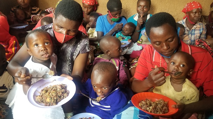 Ababyeyi bigishijwe gutegurira abana amafunguro