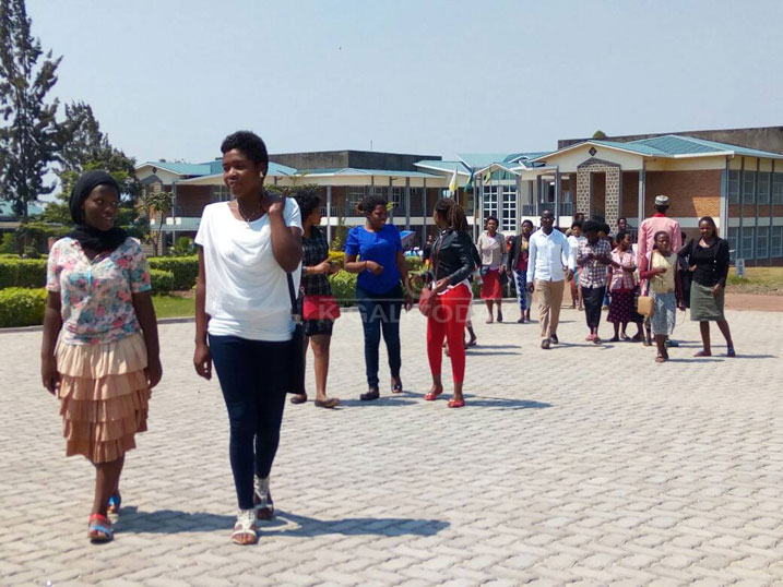 Abanyeshuri bigaga mu mashami yafunzwe bagarutse kuko yongeye gufungurwa