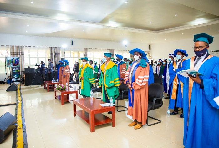 Umuhango wo gutanga impamyabumenyi ku nshuro ya 12 muri INES-Ruhengeri witabiriwe n'abantu batandukanye