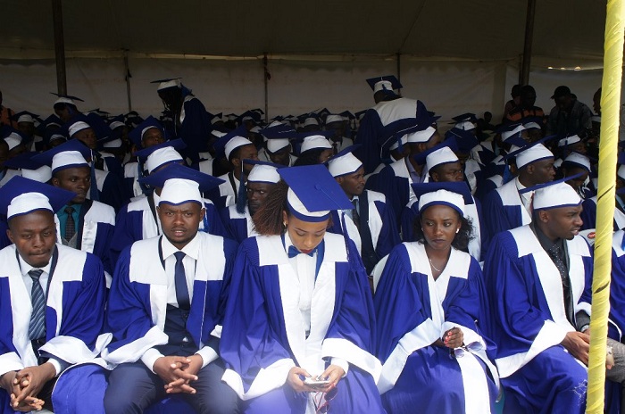 Abahawe impamyabumenyi biteguye kuba ibisubizo by'ibibazo abaturage bafite