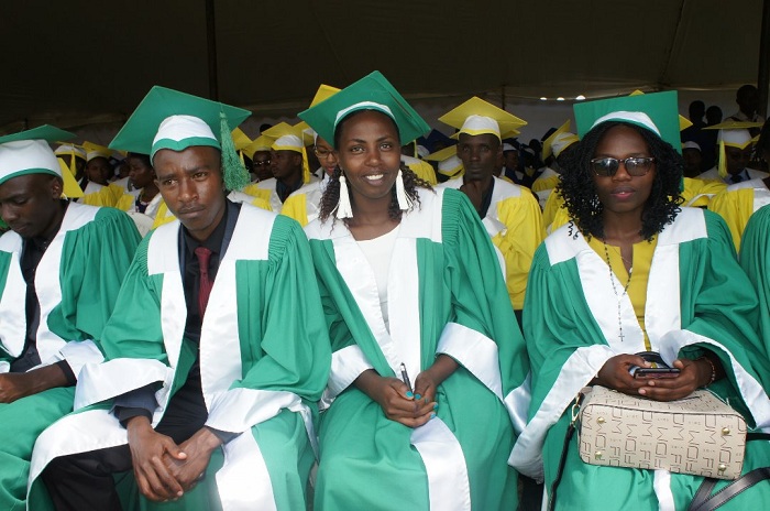 Ibyishimo byari byose ku bahawe impamyabumenyi