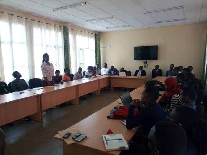 Abitabiriye amahugurwa bungurana ibitekerezo