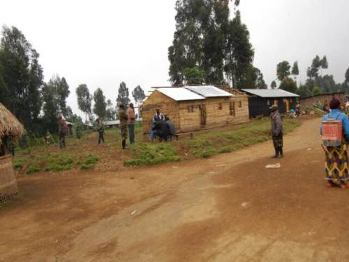 Ingabo za M23 nyuma yo gufata uduce twagenzurwaga n'ingabo za Leta ya Congo.