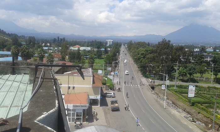 Umujyi wa Musanze unyuramo umuhanda uhuza Rubavu na Kigali