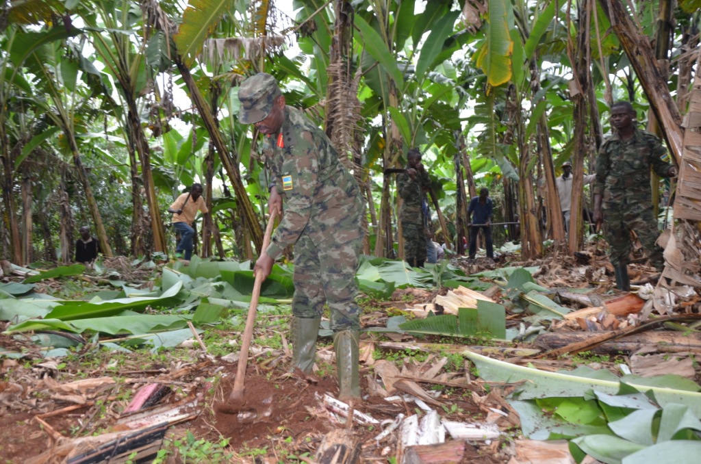 Ingo mu gikorwa cyo gufasha abaturage kwiteza imbere