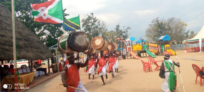 Abakaraza ni bo basusurutsaga abitabiriye irushanwa