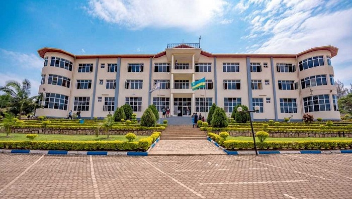 Abakozi ba INILAK barashinja ubuyobozi bwayo kubarira amafaranga bizigamiye