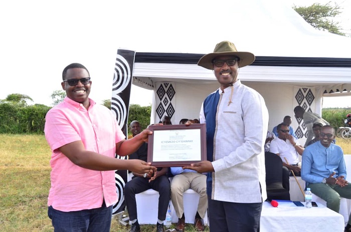 Dr. Kamana yashimiye aborozi kuba bafasha Leta mu kuzamura imibereho y'abatishoboye