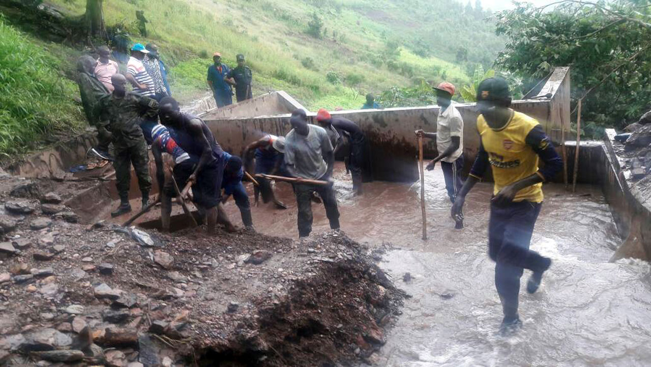 Inkangu yatumye imiyoboro y'amazi yangirika cyane ubu imirenge 8 nta mazi ifite