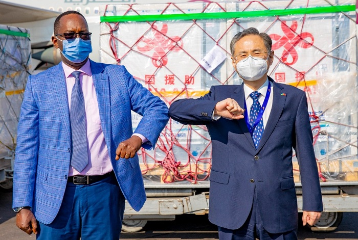 U Bushinwa bwahaye u Rwanda doze ibihumbi 200 z