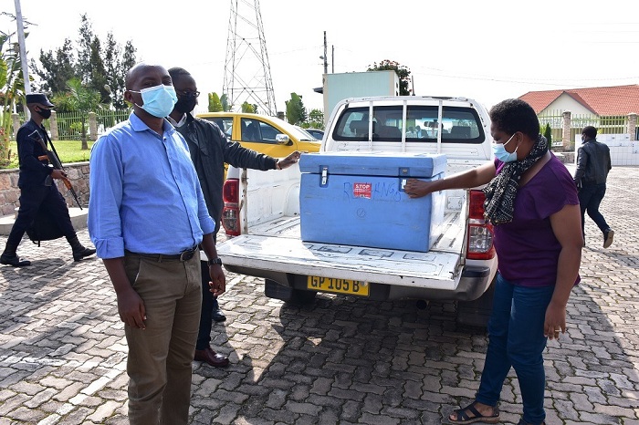 Mu Ruhango naho bakiriye inkingo