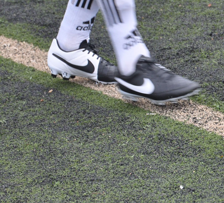 Inkweto ni nshashya mu myitozo.