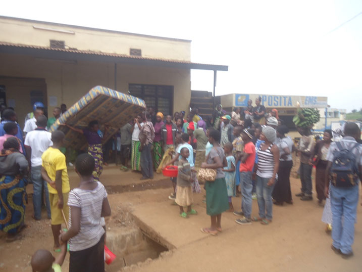 Abaturage barambiwe intambara za hato na hato zikururwa n'indaya.