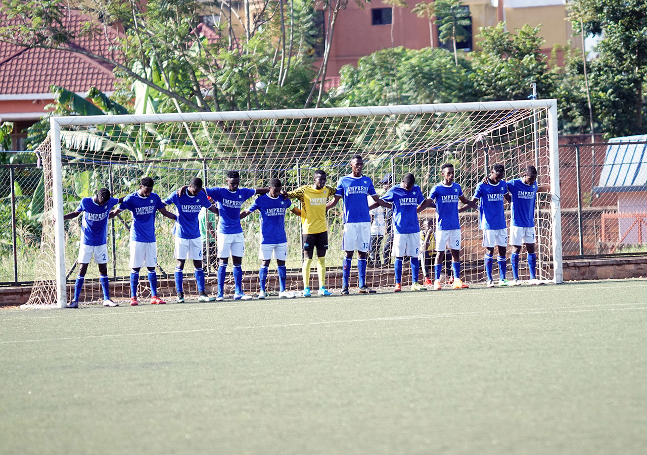 Ikipe ya Unity mbere y'umukino ibanza gusengera mu izamu