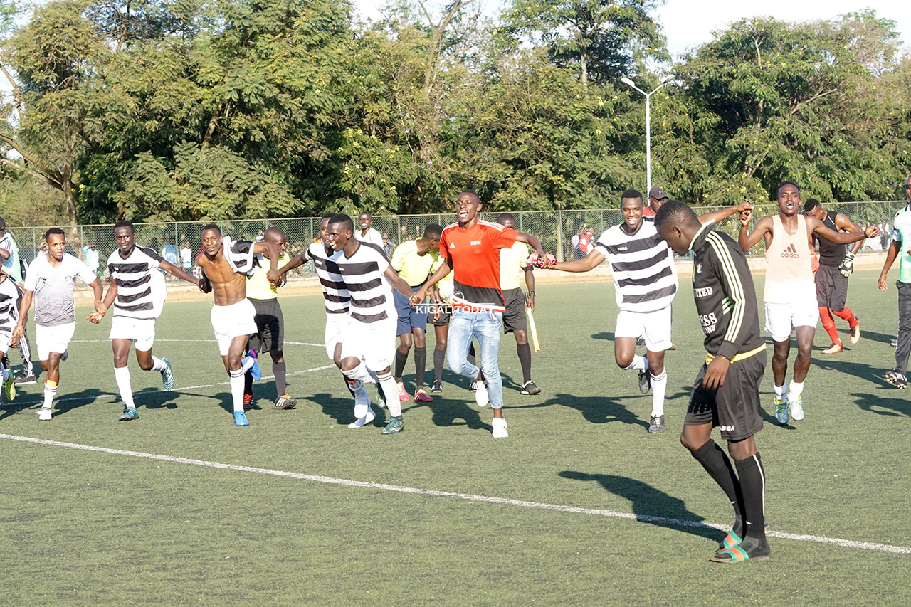 Nyuma y'umukino Intare zishimira intsinzi