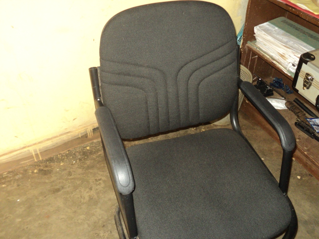 Intebe Ngizwenayo akekwaho kwiba.