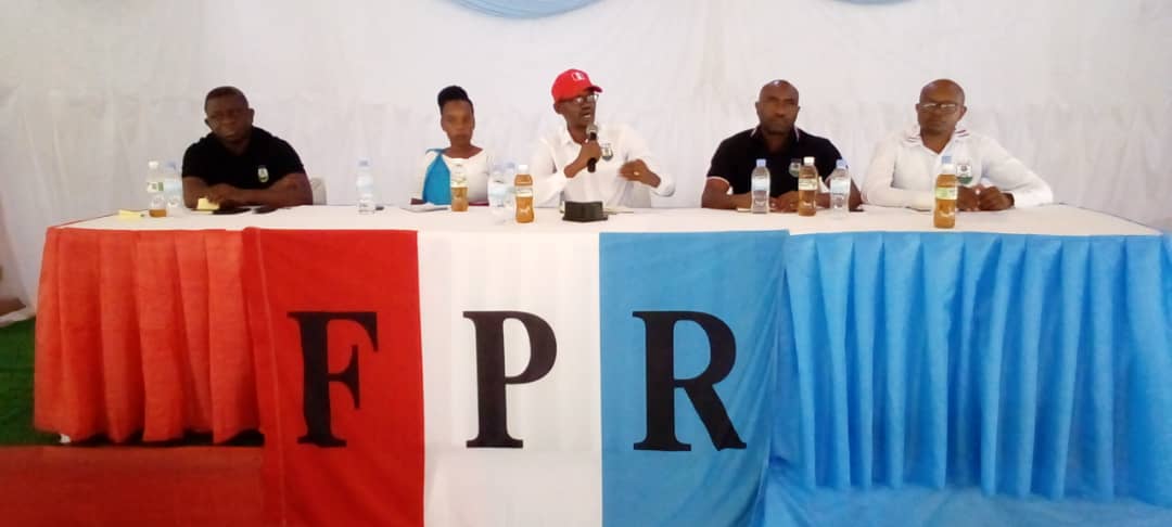 Abari mu Nteko rusange basabwe ko nibura umwaka w'amashuri utangira ubukangurambaga bugeze kure