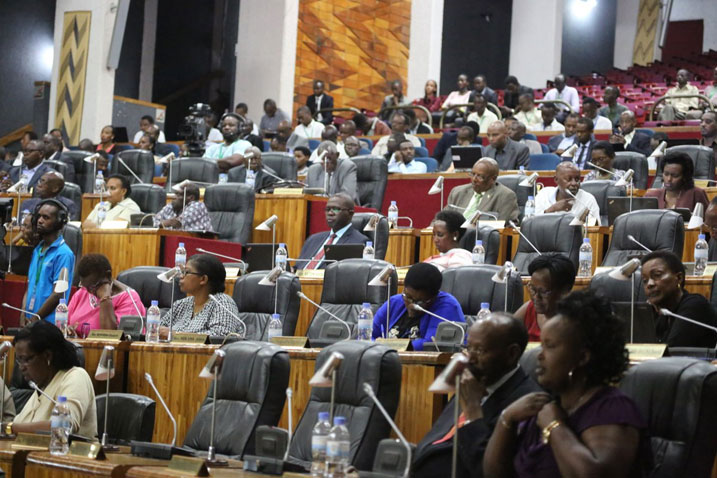 Abadepite bemeje ingengo y'imari y'umwaka wa 2017/2018 