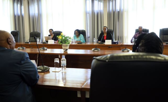 Impande zombi zagiranye ibiganiro