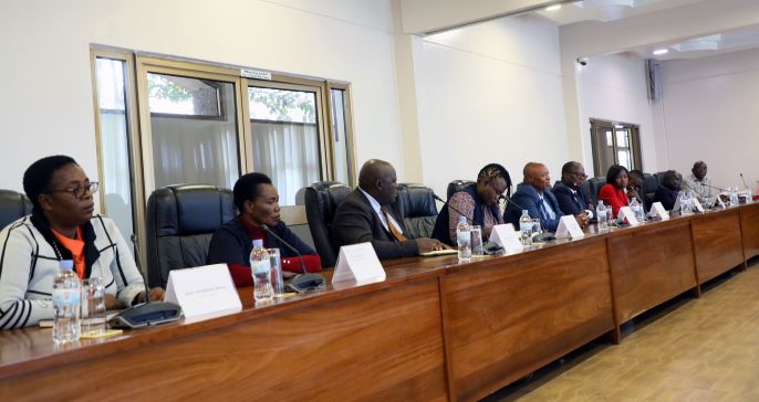 Abadepite baturutse muri Zimbabwe