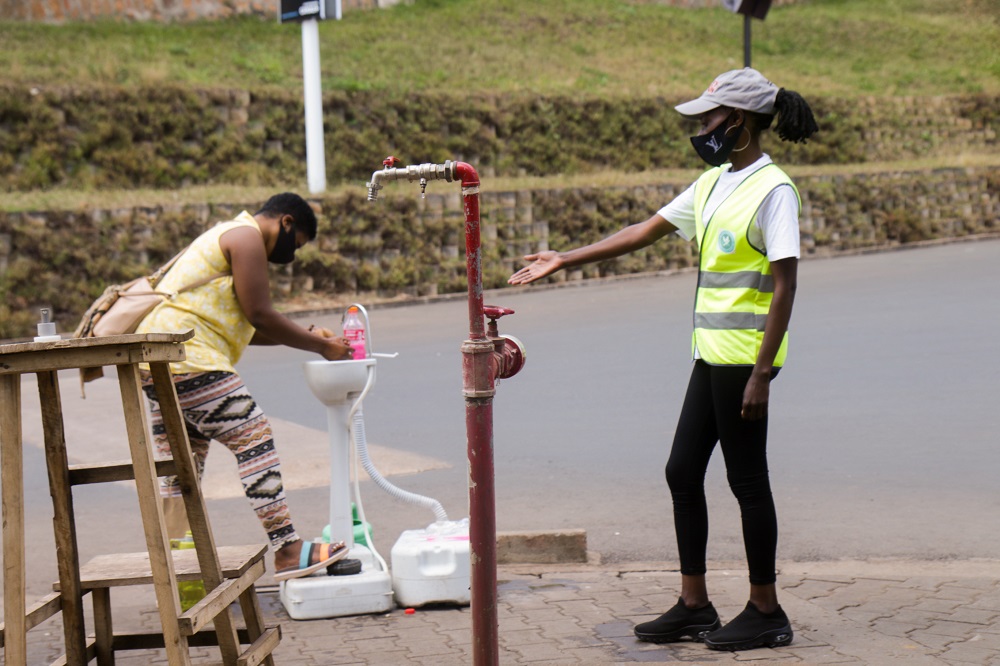 Gukaraba intoki mu bihe by