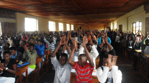 Intore zishimiye ko zigishwa amateka nyayo y