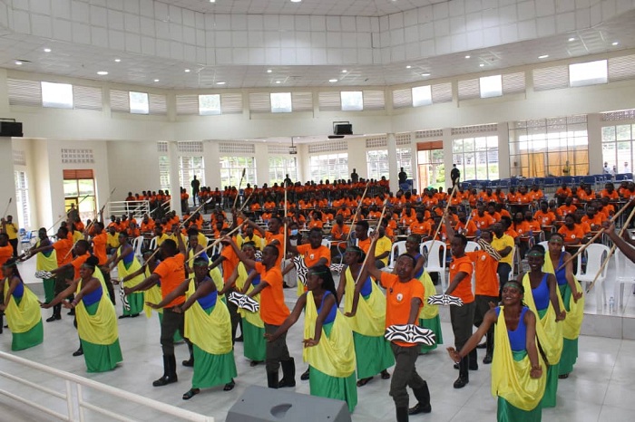 Bagaragaje imikino inyuranye