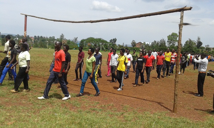 Intore zugururiwe amarembo zinjizwa mu zindi, zitwa Inkomezabigwi.