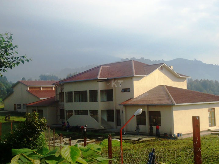 Zimwe mu nyubako z'urwo ruganda.