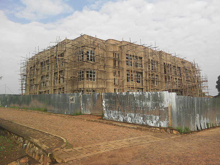 Inyubako ya CEFOTEC izajya yigirwamo imyuga.