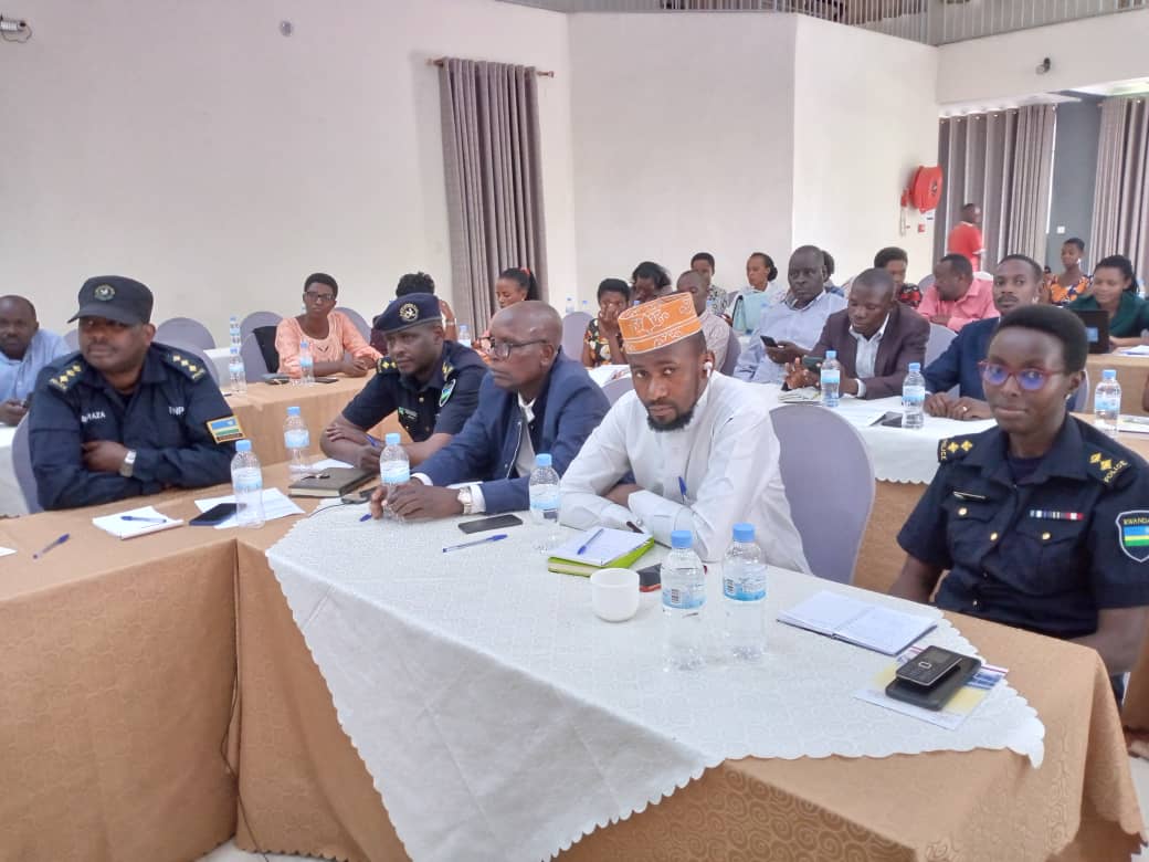 Inzego zishinzwe kurwanya ihohoterwa ku Karere ka Gasabo zaganiriye ku gushyira mu bikorwa gahunda ya MIGEPROF yo gusubiza mu buzima busanzwe abahuye n'ihohoterwa rishingiye ku gitsina