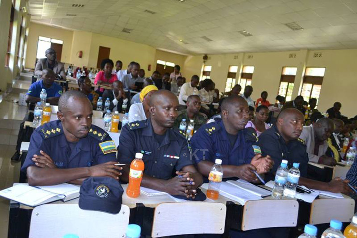 Inzego z'umutekano zirasabwa gukaza ingamba ngo ruswa icike