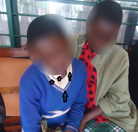 Bari bagerekeranyije imyenda.