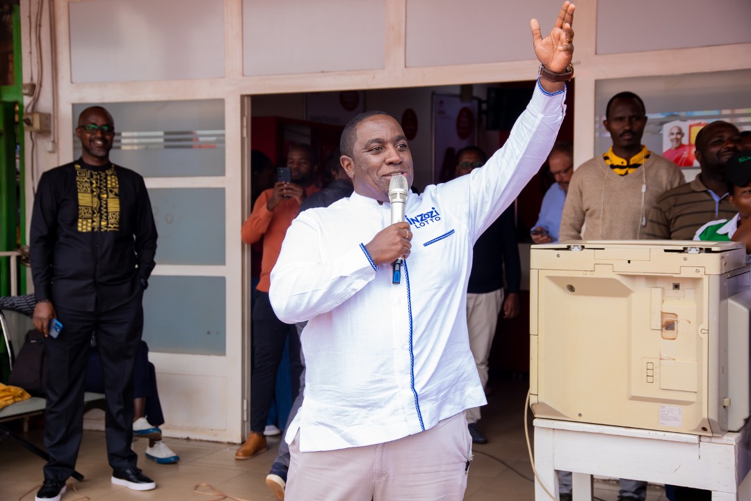 Umuyobozi wungirije wa Carousel Ltd ifite mu nshingano Inzozi Lotto, Nshuti Thierry