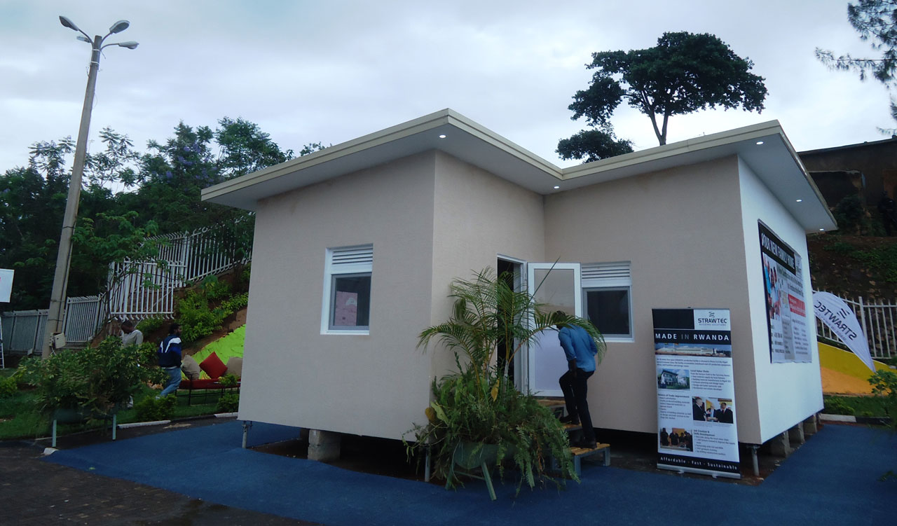 Inzu yimukanwa nayo iri kumurirwa 