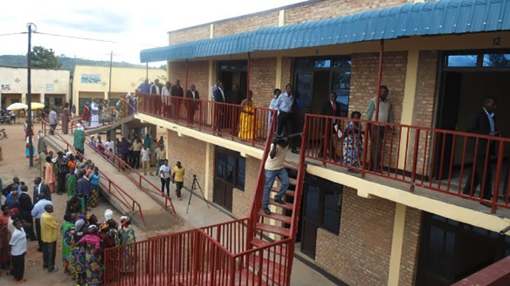 Inzu yubatswe mu nkunga y