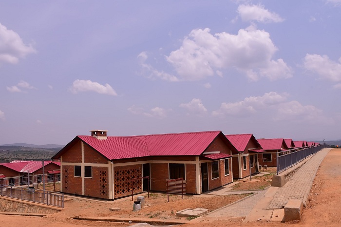 Umudugudu watujwemo imiryango 72