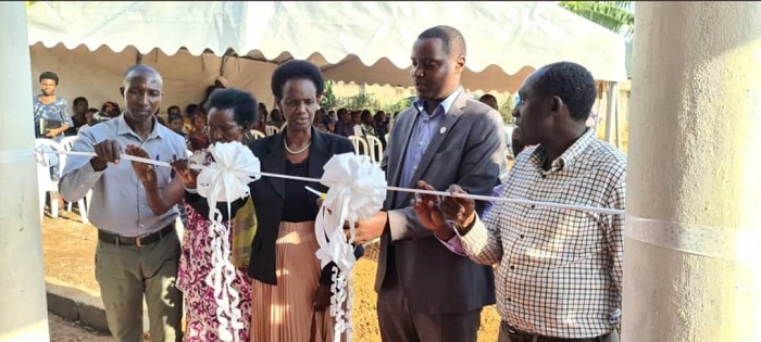 Abayobozi bataha inzu ya Mukandengo