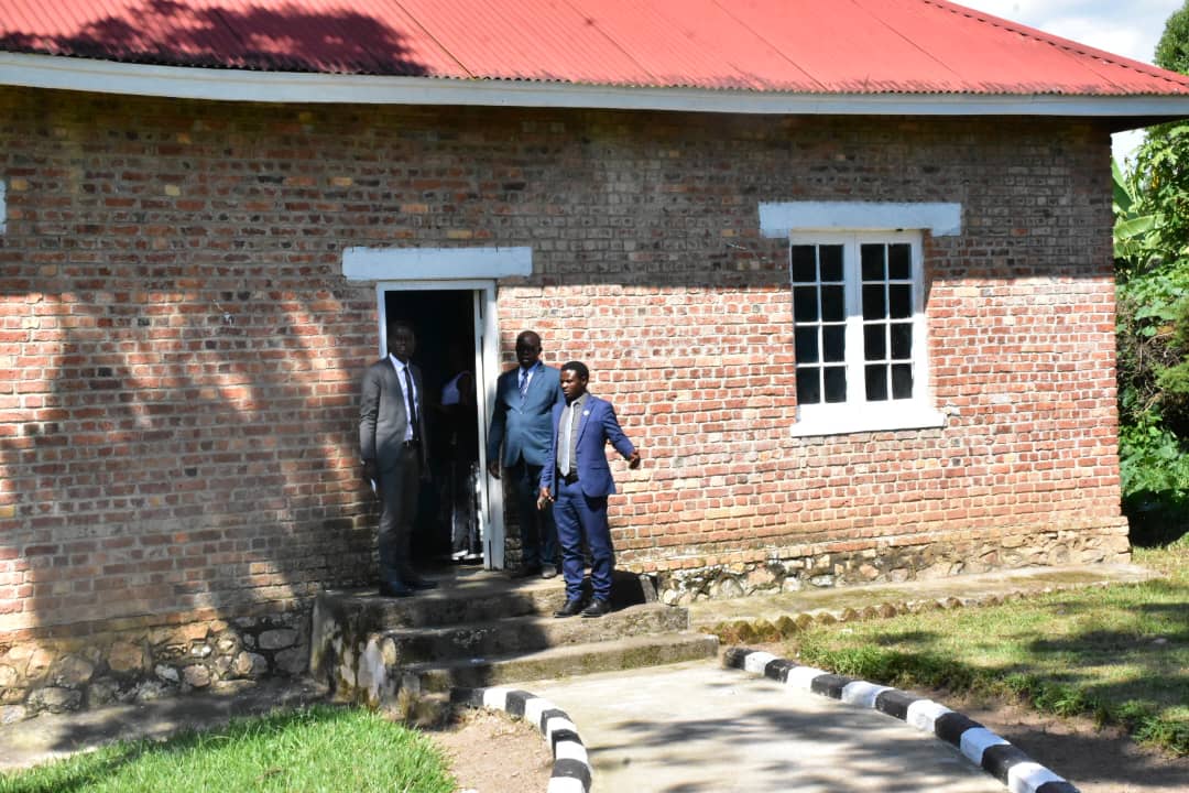 Inzu Abapasitoro babagamo izaherwaho igirwa iy'amateka