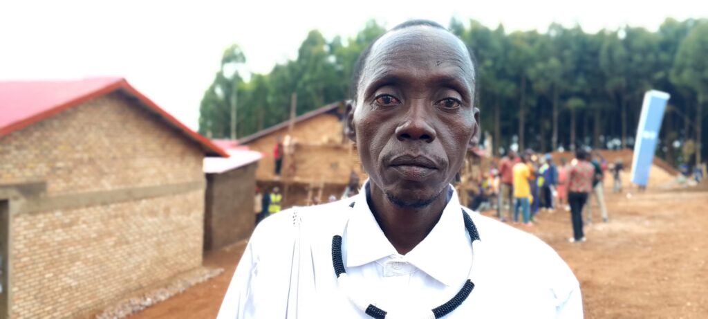 Ngendahimana Jean Bosco umwe mu bahawe inzu