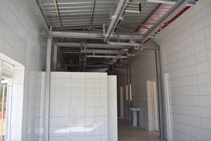 Huzuye kandi ibagiro ry'ingurube