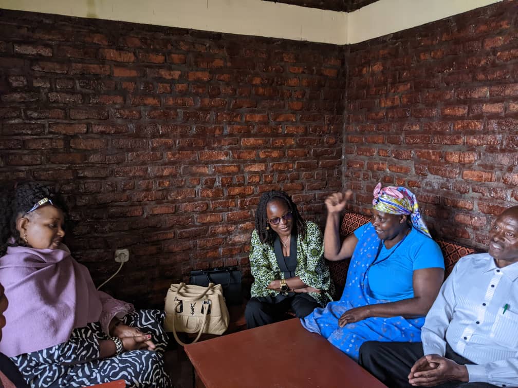 Ibyishimo byari byose ku muryango wa Bagirubwiko washyikirijwe inzu yubakiwe