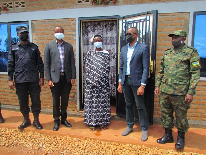 Inzego z'ubuyobozi zamusezeranyije kuzakomeza kumuba hafi