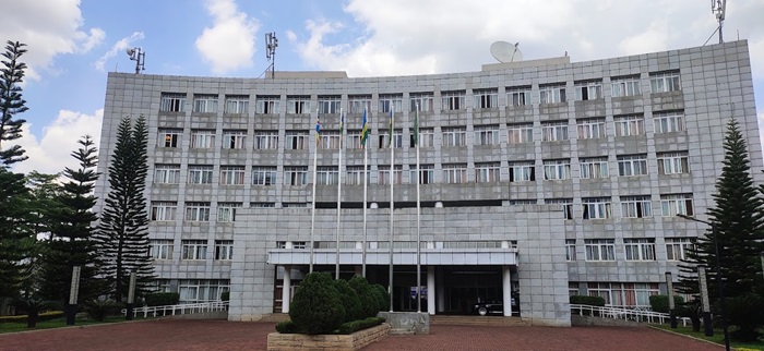 Inzu ikoreramo minisiteri y'ubucuruzi n'inganda