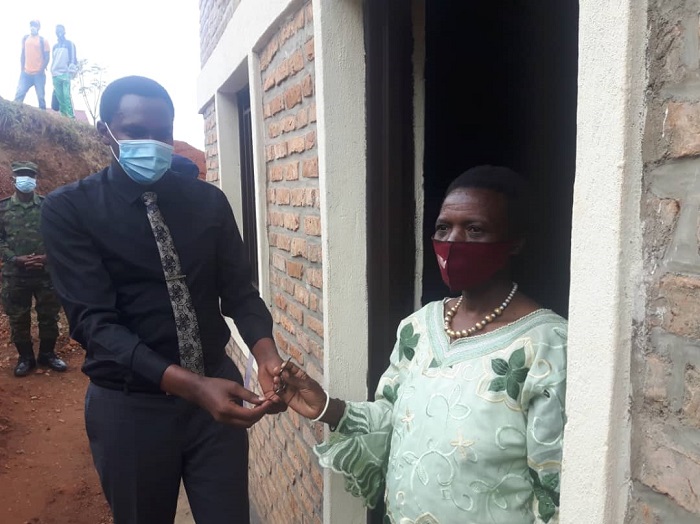 Unuyobozi Nshingwabikorwa w