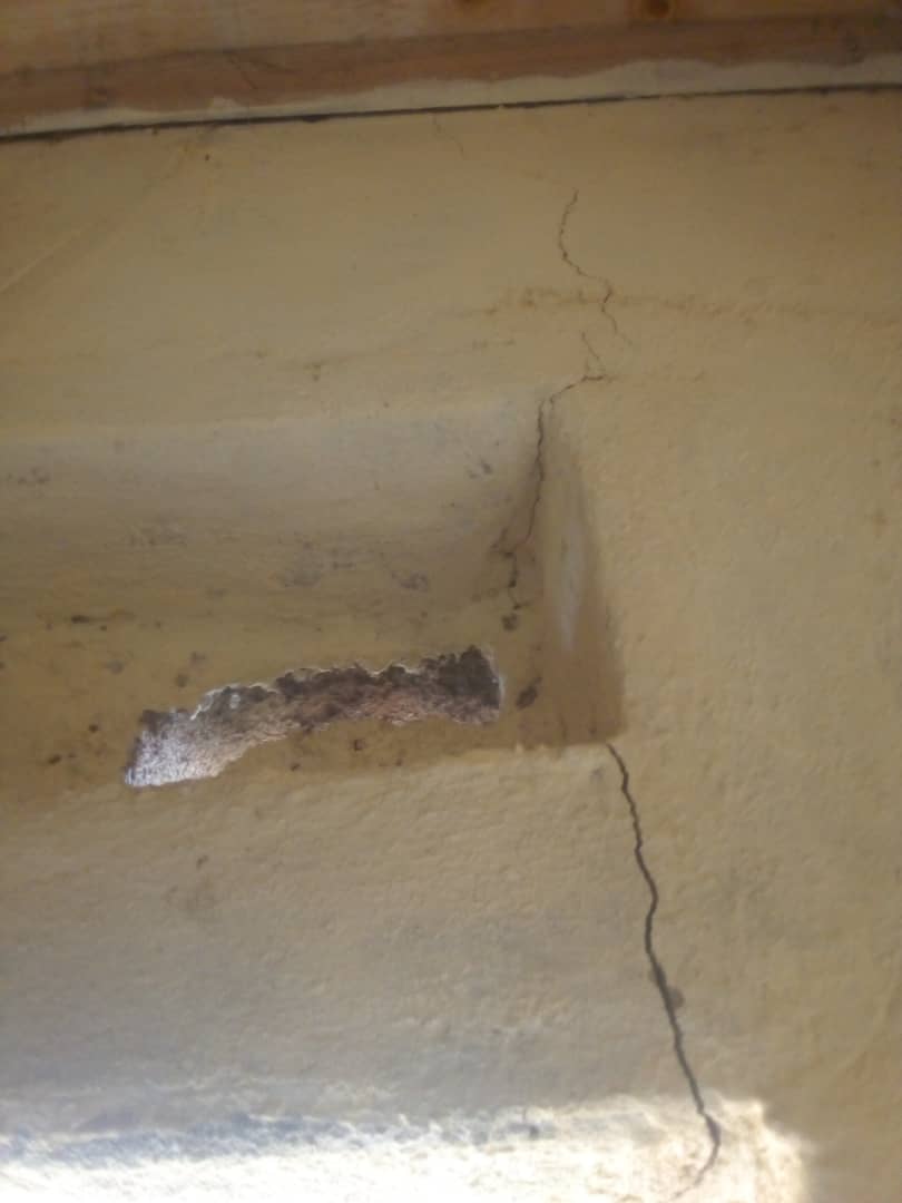 Inzu z'abaturage ziri gusaduka