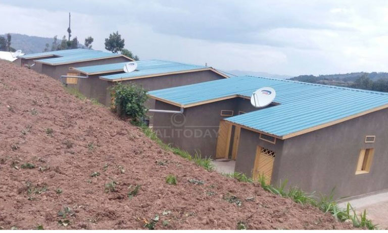 Buri nzu ifite ibyumba bine 