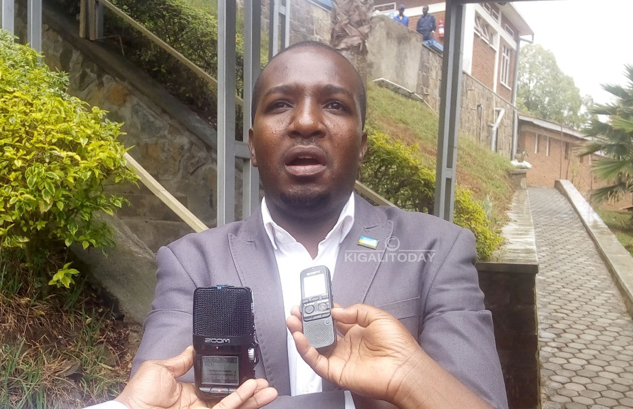 Ir Mutangana Frederic avuga ko bazahera ku bigo bikenera cyane amazi ashyushye, ariko bakazanagera no ku ngo bwite.